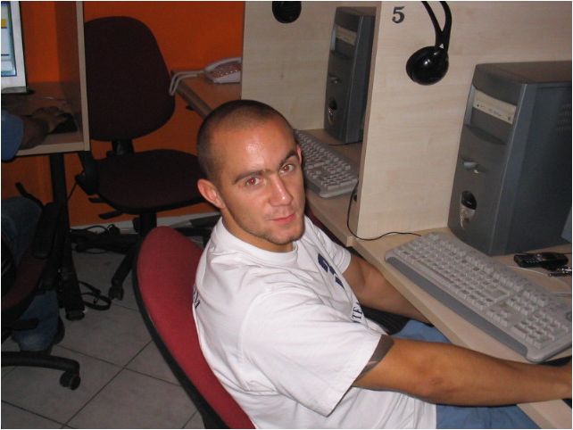 642 X 482